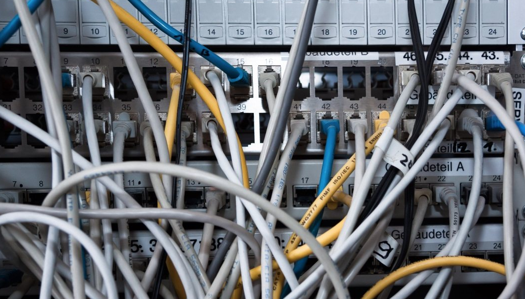 什么因素影響帶寬，造成網(wǎng)絡(luò)擁塞等問題?